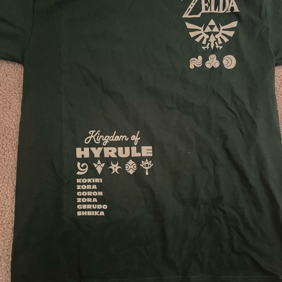 Zelda Green Graphic T-Shirt - Picture 2 of 6
